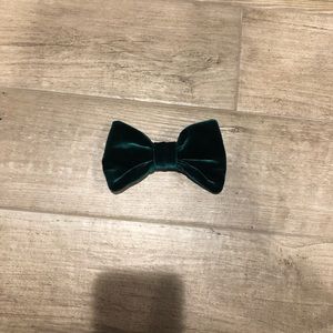 Large bow barrette